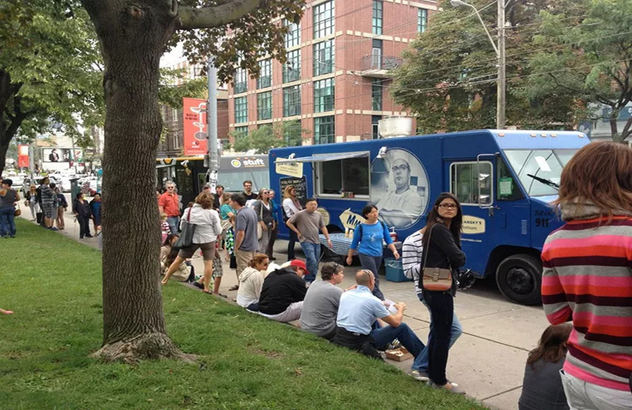 Evaluating the Food Truck Revolution: Balancing Urbanism and Environmental Concerns