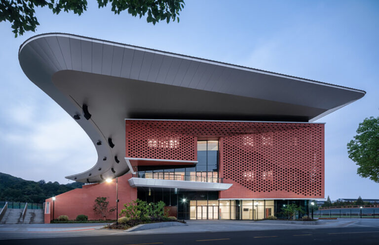 Crafting an Architectural Ode: Asian Games Cricket Field in Hangzhou, China