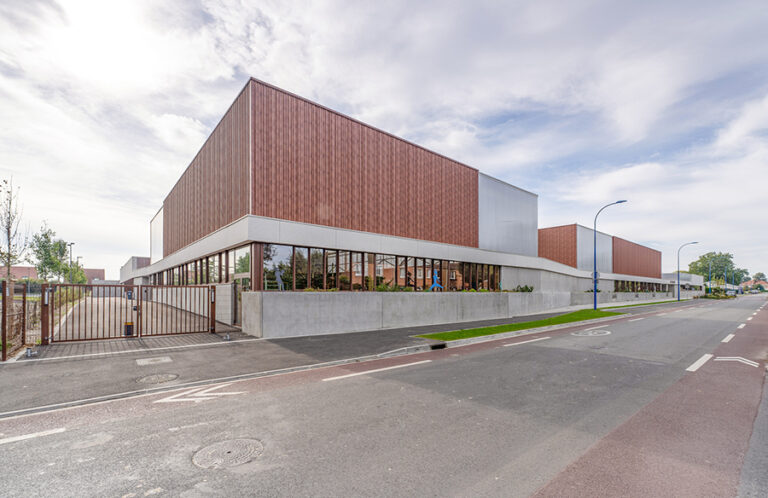 Crafting Versatility: Wavrin Sports Complex Expansion