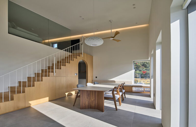 Unconventional Design: Giyeon-ga Mixed-Use Building