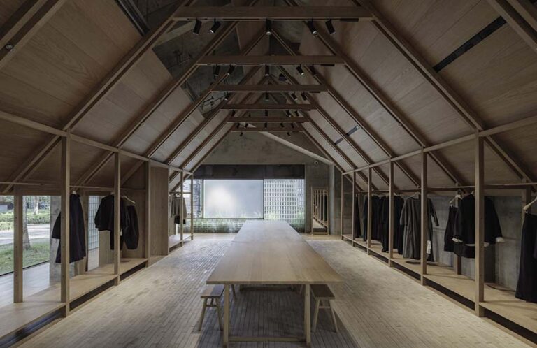 Jisifang Boutique & Woven Moonlight A Tale of Two Shops