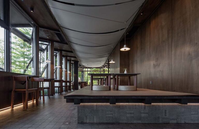 Redesigning Retail Space: Wooden Pavilion by the River – FEI PATISSERIE